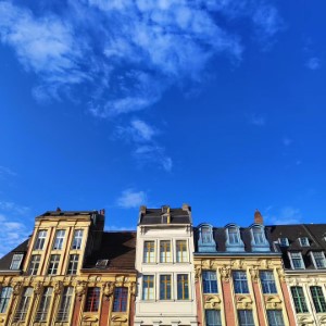 Tournai 🇧🇪 et Lille 🇫🇷 avec un du ciel bleu ‼️.#tournai #lille #france #belgium